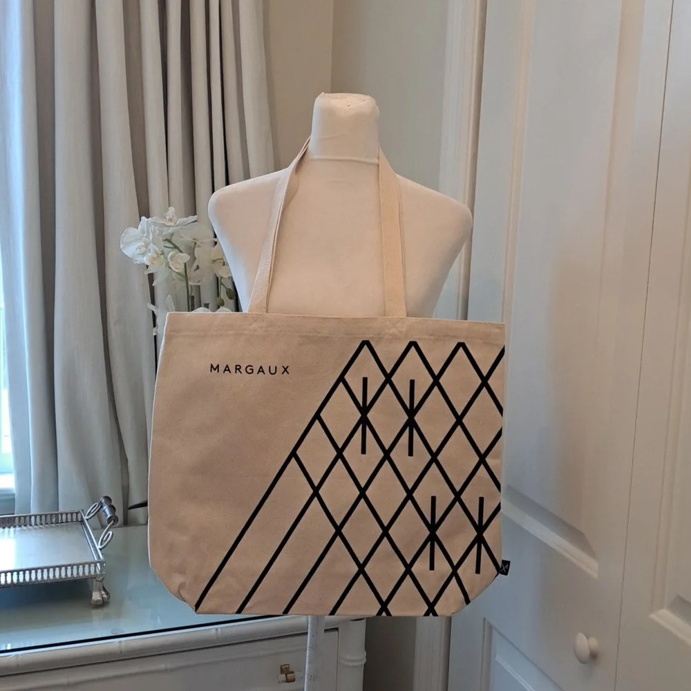 NWOT Margaux New York Natural Canvas Twill Tote Bag‎ Navy Print 17